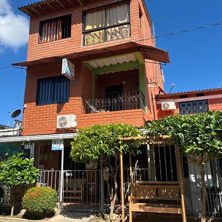 Mi Pueblo Natal Aptos Y Habitaciones Necoclí Zewnętrze zdjęcie